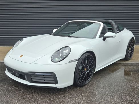 Used 2024 Porsche 911 Targa 4 image 6