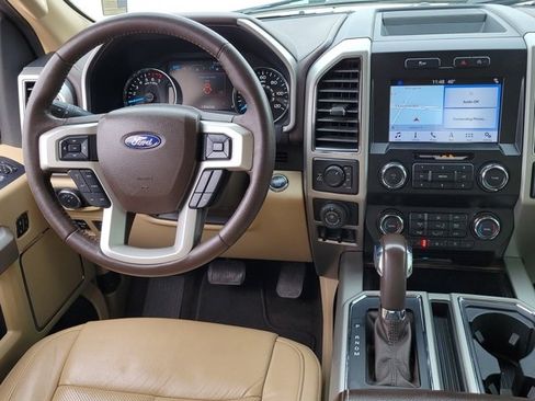 Used 2019 Ford F150 Lariat image 9