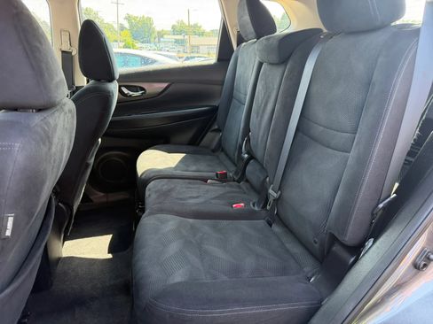 Used 2014 Nissan Rogue S FWD image 12