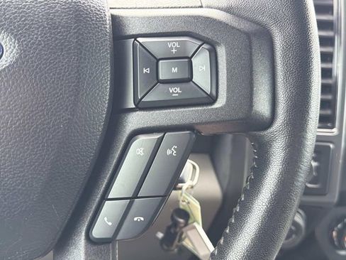 Used 2019 Ford F150 XLT w/ Equipment Group 302A Luxury AWD/4WD image 25