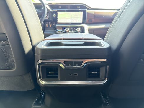 Used 2025 GMC Sierra 1500 Denali Ultimate AWD/4WD image 29