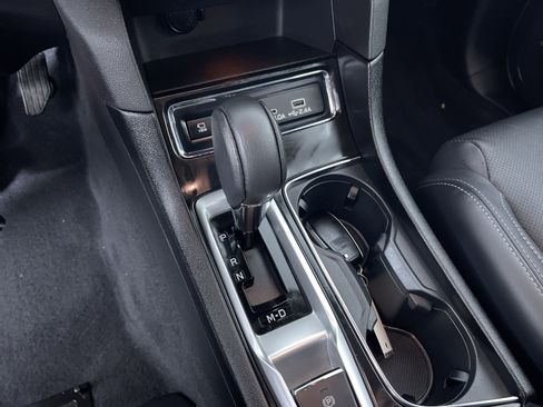 Certified 2023 Subaru Ascent Limited w/ Technology Package image 22