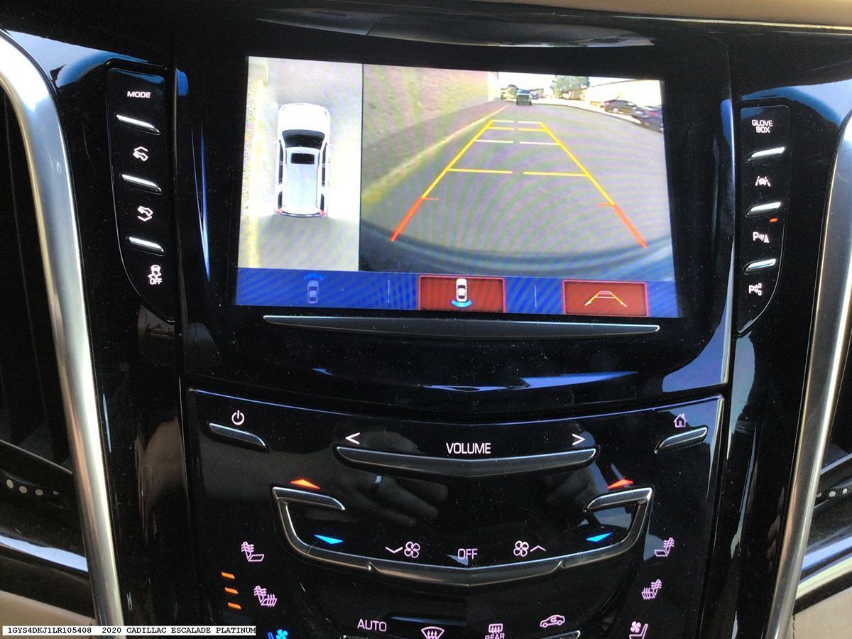 Used 2020 Cadillac Escalade Platinum AWD/4WD image 16