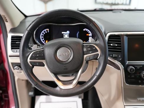 Used 2014 Jeep Grand Cherokee Limited image 16