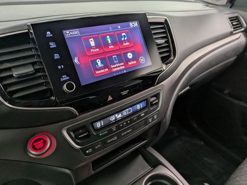 Certified 2023 Honda Ridgeline Sport image 10