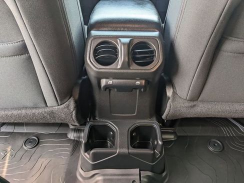 Certified 2022 Jeep Wrangler Unlimited Sport image 9