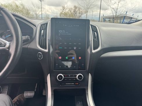 Used 2023 Ford Edge SEL w/ Cold Weather Package AWD/4WD image 24