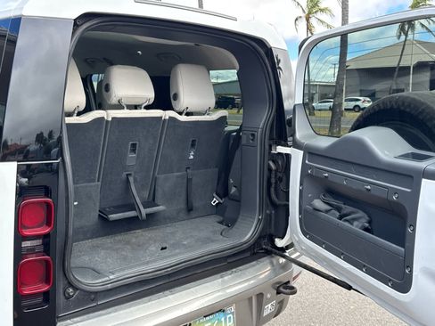 Used 2023 Land Rover Defender 130 First Edition AWD/4WD image 6