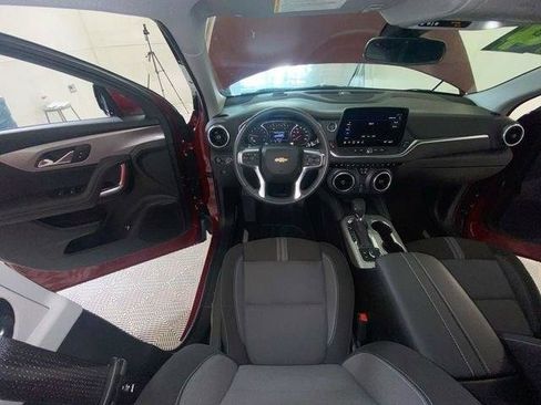 Used 2024 Chevrolet Blazer LT w/ Convenience Package FWD image 34