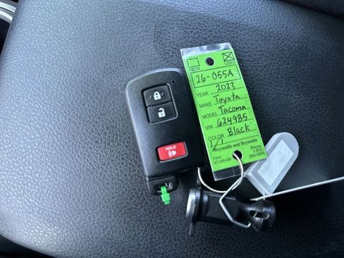 Used 2023 Toyota Tacoma TRD Off-Road AWD/4WD image 28