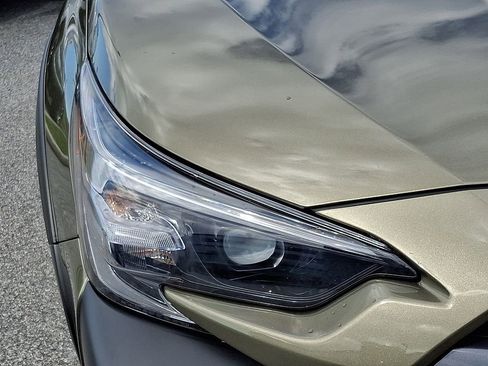 Certified 2025 Subaru Outback Premium AWD/4WD image 10