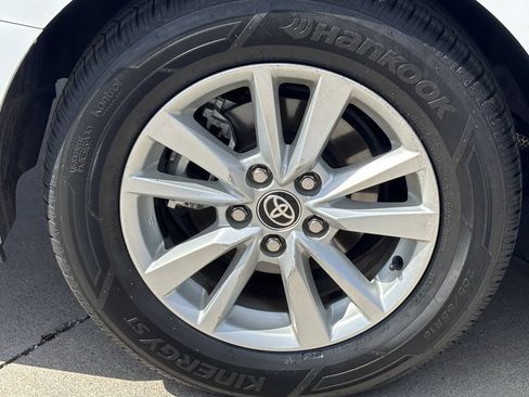 Used 2025 Toyota Camry LE FWD image 7