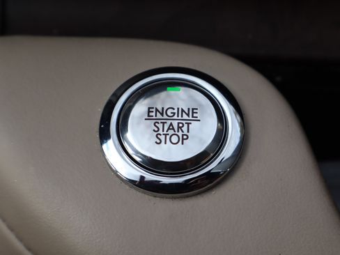 Used 2020 Lincoln Aviator Reserve image 31