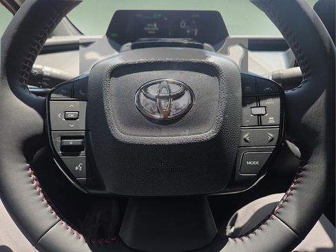 New 2026 Toyota Prius Plug-In Hybrid FWD image 25