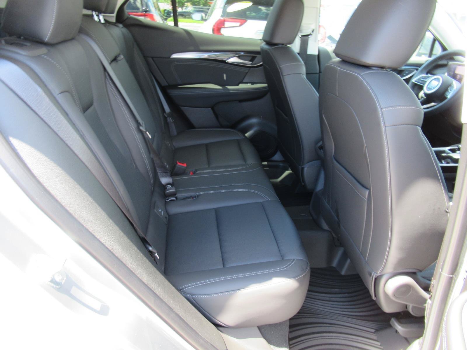 Used 2025 Buick Envision Preferred AWD/4WD image 34