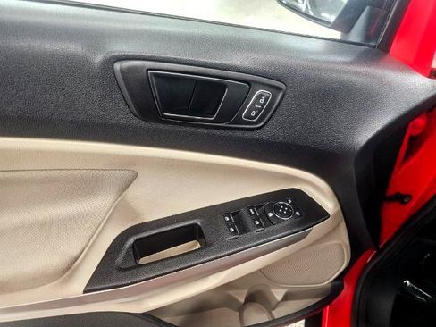 Used 2021 Ford EcoSport S image 30