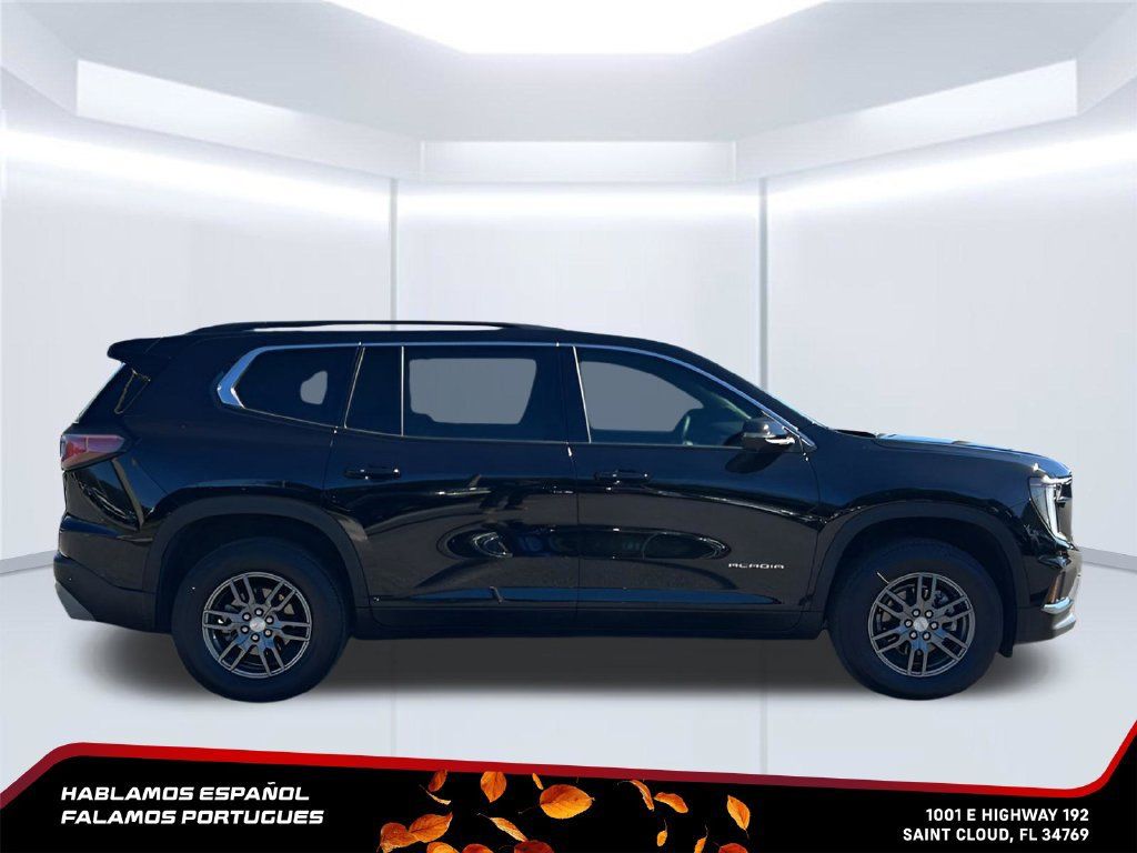 Used 2025 GMC Acadia Elevation FWD image 7