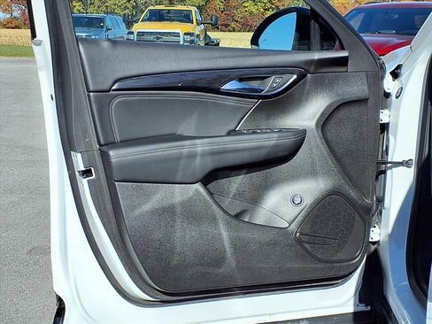 Used 2023 Buick Envision Preferred image 26