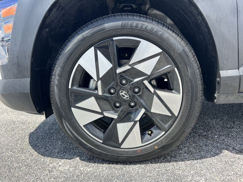 Used 2025 Hyundai Kona SEL AWD/4WD image 12