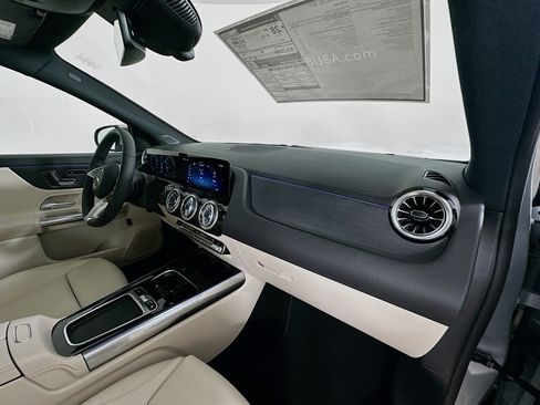 Certified 2026 Mercedes-Benz GLA 250 4MATIC image 39