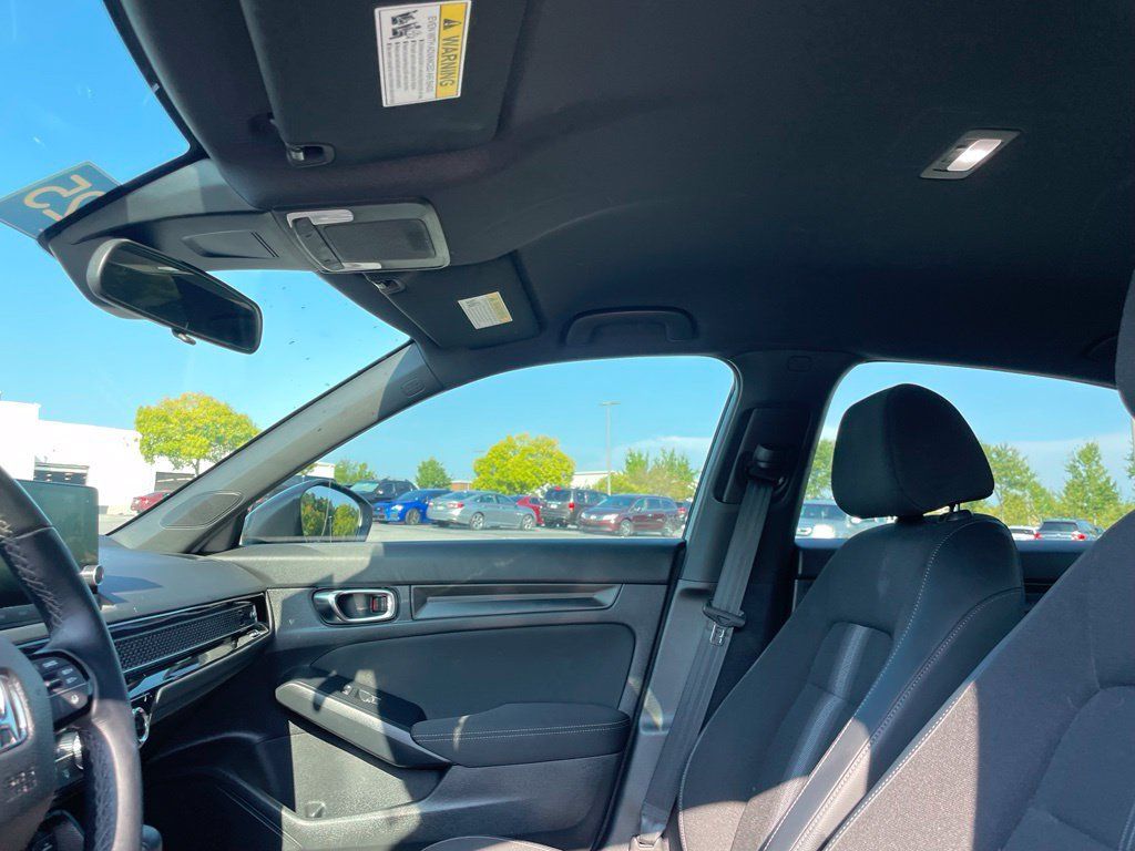 Used 2025 Honda Civic Sport image 28