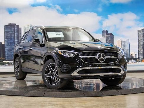 Used 2026 Mercedes-Benz GLC 300 4MATIC image 1