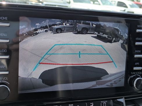 Certified 2023 Toyota Sienna XSE image 22