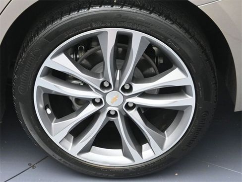 Used 2024 Chevrolet Malibu LT image 8