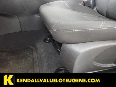 Used 2015 Ford Focus SE FWD image 23