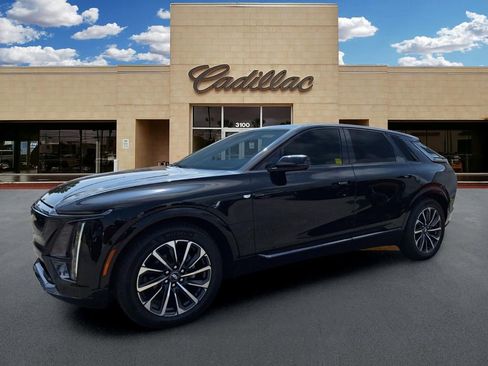 New 2026 Cadillac Lyriq Sport w/ LPO, Floor Liner Package RWD image 7