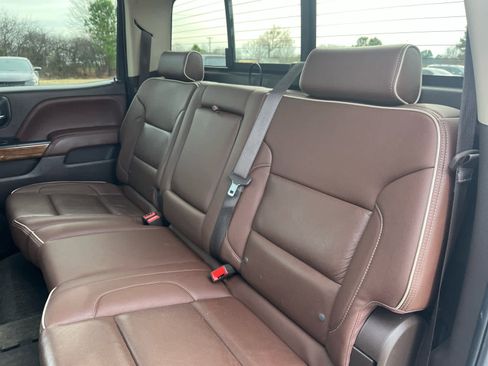 Used 2018 Chevrolet Silverado 1500 High Country image 15