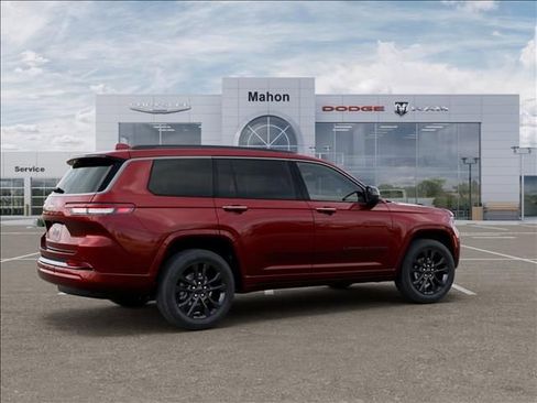 New 2026 Jeep Grand Cherokee L Limited AWD/4WD image 4