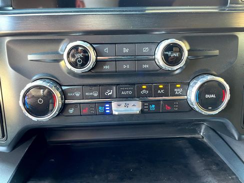 Used 2023 Ford F250 Lariat w/ Tow Technology Package image 17