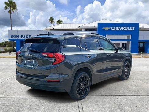 Used 2020 GMC Terrain SLT w/ Preferred Package image 4