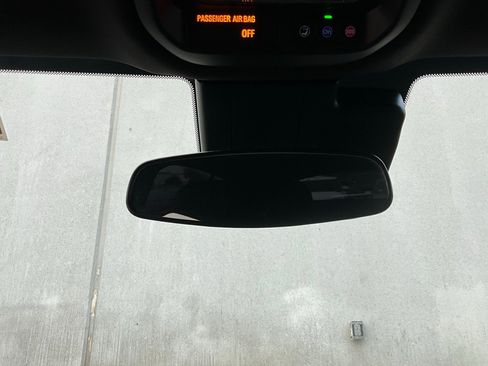 Used 2025 Buick Envista Sport Touring image 17