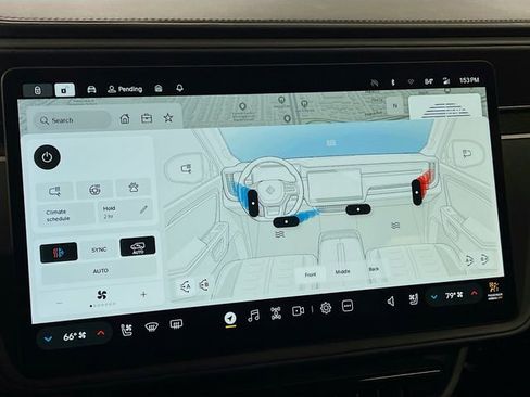 Used 2025 Rivian R1S Adventure image 15