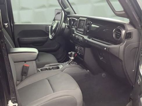 Certified 2022 Jeep Wrangler Unlimited Sport image 16