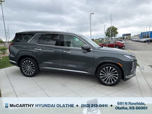 Used 2023 Hyundai Palisade Calligraphy w/ Cargo Package FWD image 18