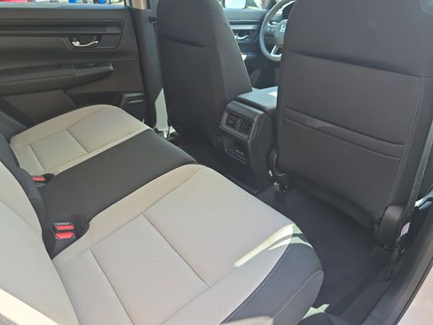 Used 2024 Honda CR-V EX image 11