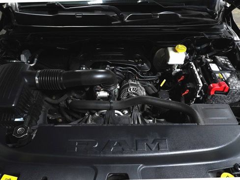 Used 2019 RAM 1500 Laramie image 9