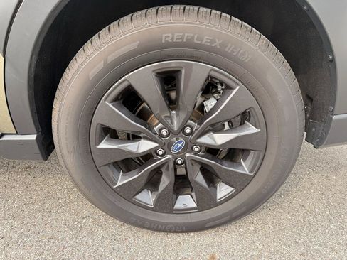 Used 2025 Subaru Outback Onyx Edition AWD/4WD image 11