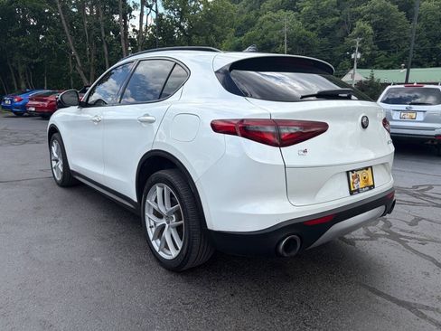 Used 2019 Alfa Romeo Stelvio Ti Sport w/ Quick Order Package 22S Sport AWD/4WD image 9