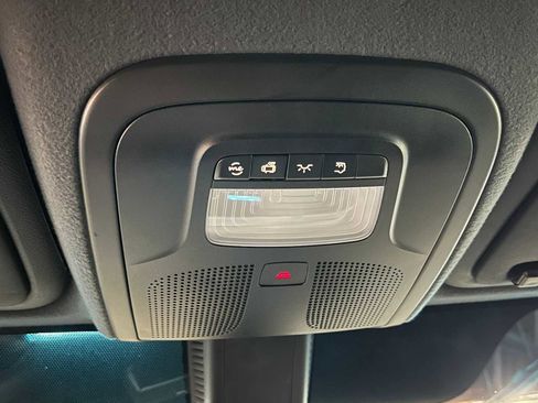 Used 2025 Mercedes-Benz Sprinter 2500 image 27