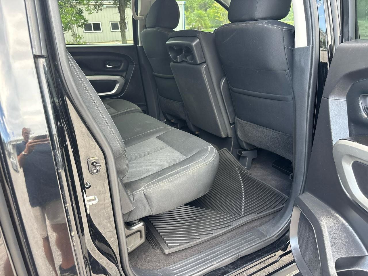 Used 2018 Nissan Titan SV RWD image 26