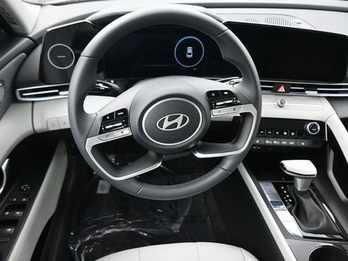 New 2026 Hyundai Elantra Limited image 13