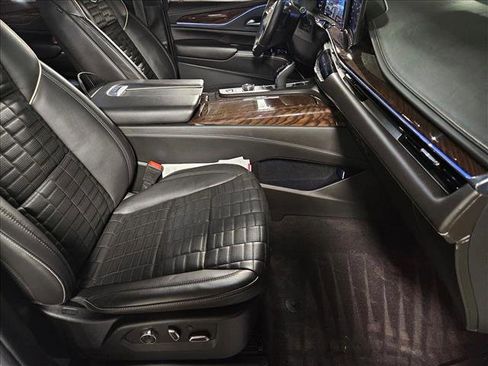 Used 2023 Cadillac Escalade Sport Platinum w/ LPO, ONYX Package image 22