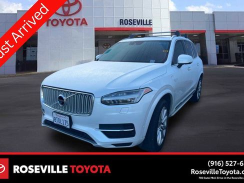 Used 2016 Volvo XC90 T8 Inscription w/ Vision Package AWD/4WD image 1