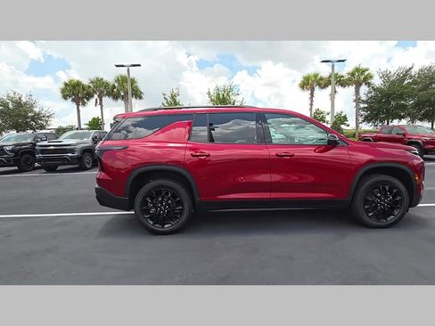 New 2026 Chevrolet Traverse LT w/ Midnight/Sport Edition FWD image 17