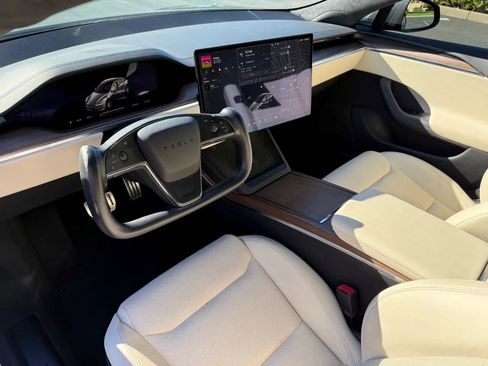 Used 2022 Tesla Model S Standard Range image 10