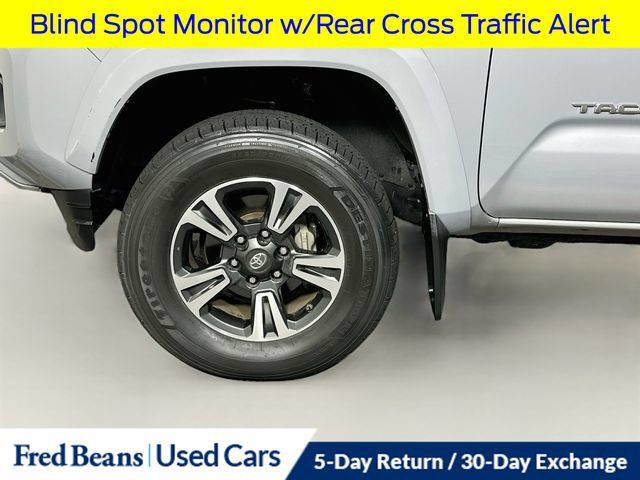 Used 2019 Toyota Tacoma TRD Sport w/ Technology Package AWD/4WD image 31